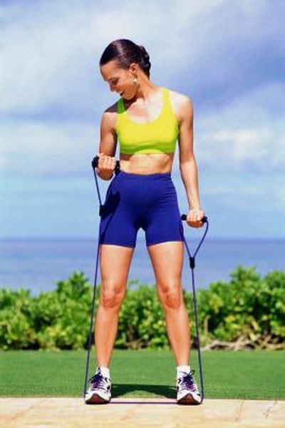 Resistance Tubing Exercises For Abs And Obliques Woman