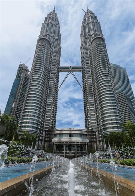petronas twin towers malaysia  great spots  photography