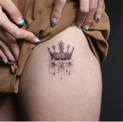 pin by akira henson on tattoo crown tattoos for women crown tattoo