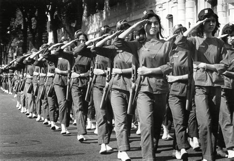 vietnam war  vietnamese women  combat risked  lives