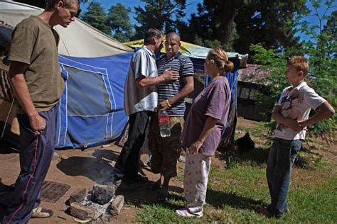 An On The Ground Look At The White Ghettos Of South Africa 25 Pics