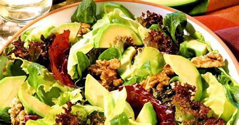 10 Best Mixed Green Salad With Avocado Recipes Yummly