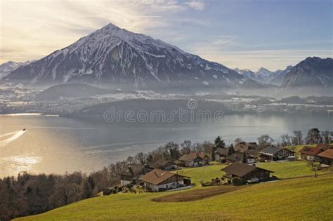 schweizer panorama  thun im winter stockbild bild von ansicht
