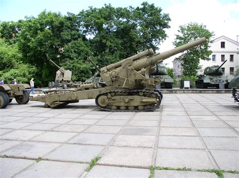 photo soviet  mm howitzer    field gun  display  minsk belarus  jun