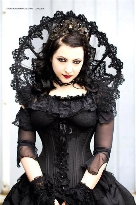gothic fashion for all those men and women who enjoy being dressed in