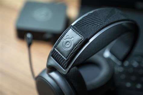 steelseries arctis pro wireless review  high  gaming headset