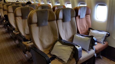 review singapore airlines economy class