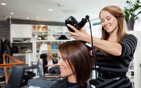 what can you do as a cosmetologist brillare beauty institute