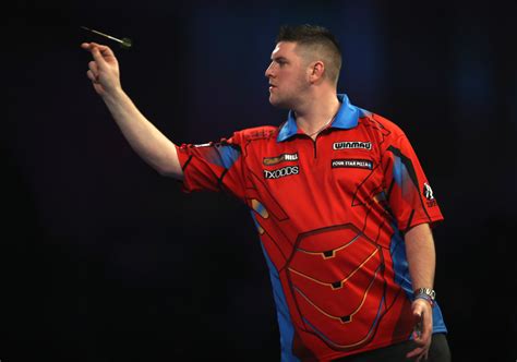 daryl gurney slashed  world darts championship betting  faces  tough route  final