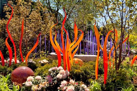 Beautiful Glass Sculpture Garden By Artist Dale Chihuly