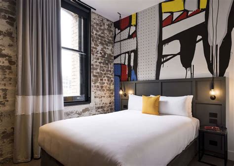 queen ovolo 1888 darling harbour