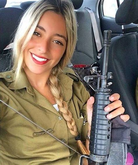 Female Soldiers Of The Israel Defense Forces Idf Girls