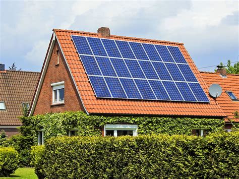 bis zu sieben prozent rendite solaranlagen lohnen sich wieder  tvde