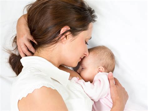 Breastfeeding How To Manage An Oversupply Of Breast Milk