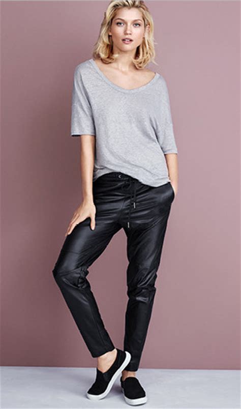 Women S Leather Pants To Show Sex Appeal And Fashion Ohh