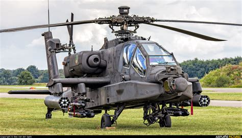 netherlands air force boeing ah  apache  hoeven seppe photo id