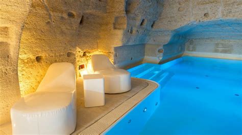 sale meeting  aquatio cave luxury hotel spa matera