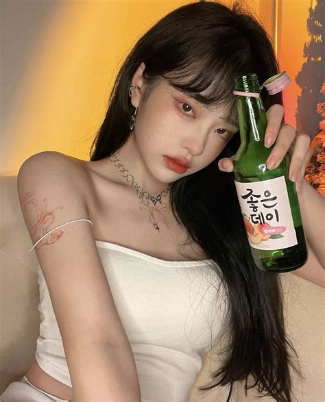 ulzzang girl aesthetic korean zhou xianxianye chinese xianye tattoo