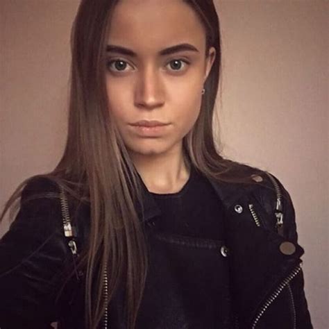 pretty russian girls 35 pics