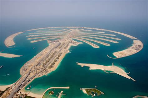 top places palm deira jumeirah  biggest artificial archipelago