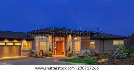 ranch style home stock  images pictures shutterstock