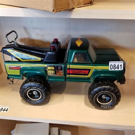 vintage tonka tow truck big valley auction