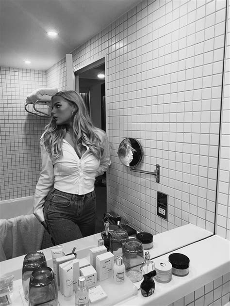 Instagram Posts Bathroom Selfies Selfie Instagram Posts