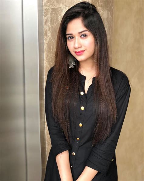 Jannat Zubair Hot And Sexy Photos Pictures Gallery