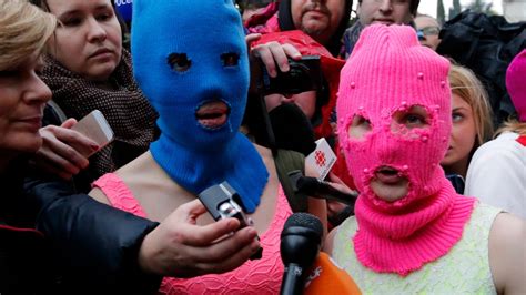 Sweden Grants Asylum To Two Members Of The Russian Pussy Riot