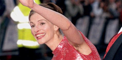Julia Roberts Reflects On Her Famous Armpit Hair Reveal At