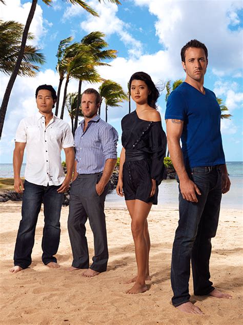 Hawaii Five 0 Hot Season Two Cast First Look Exclusive Photo