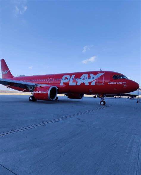 plays  airbus aneo  spotted   striking red livery