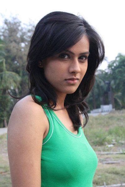 Hot And Sexy Pics Of Nia Sharma ~ Actress Wallpapers