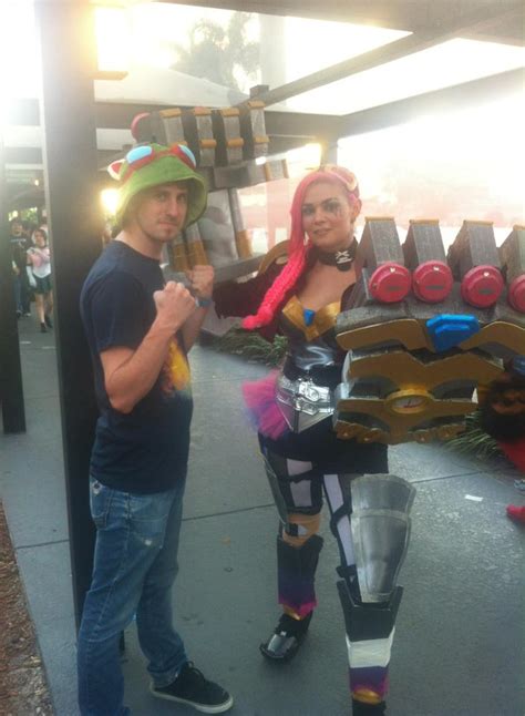 Vi Cosplay League Of Legends Supercon 2013 By Greenbetty On Deviantart