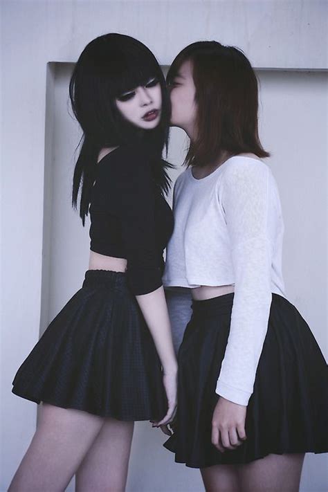 imagen de grunge and black cute lesbian couples lesbian girls girls