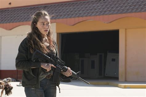 New Images From Fear The Walking Dead 3b Released