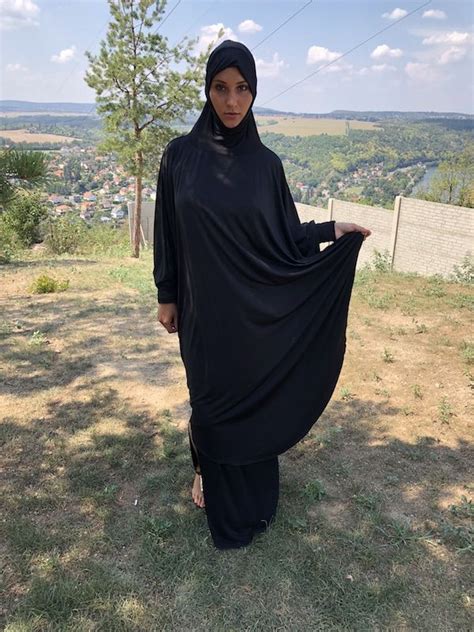 czech sexy muslim girl naomi bennet czech muslim in 2019 muslim girls muslim hijab fashion