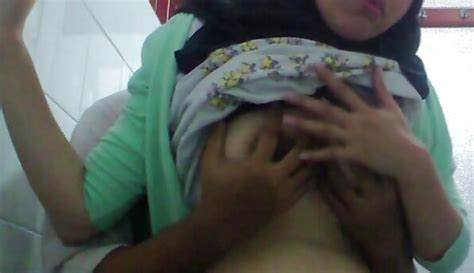 indonesia jilbab toge ngentot 5 pics