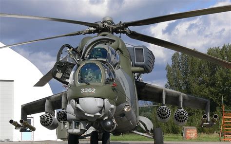 military hind helicopter aircraft weapon russia gunship mi