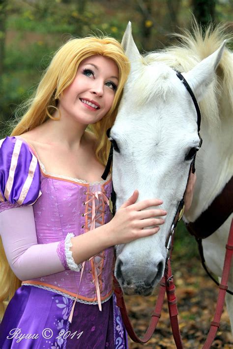 Rapunzel And Maximus By Nikitacosplay On Deviantart
