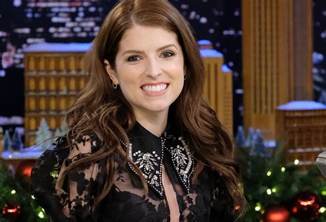 anna kendricks iconic cups performance  pitch perfect  didnt happen glamour