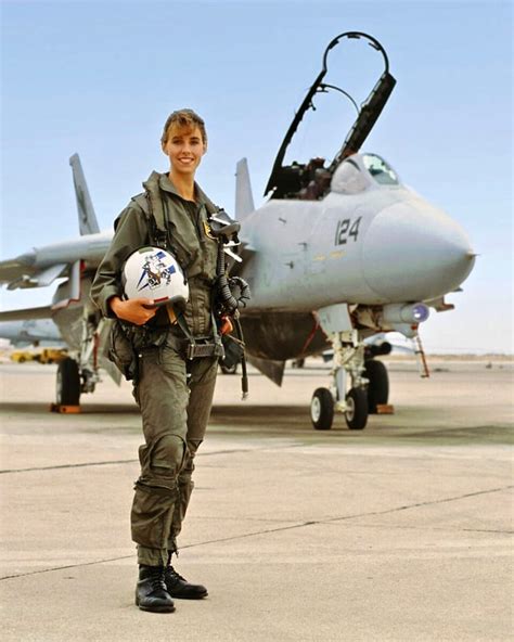 us navy s first female f 14 tomcat pilot lt carey lohrenz [2160×2700