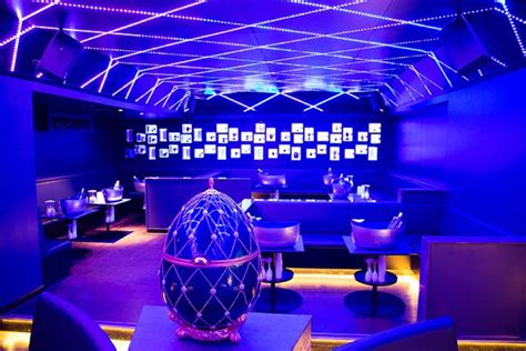 top luxury clubs  london club bookers