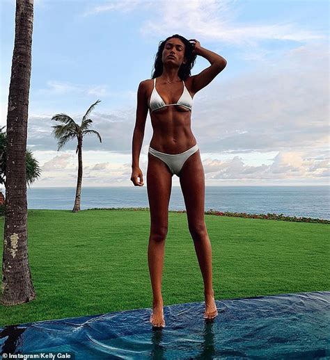 Victoria S Secret Model Kelly Gale Sizzles As She Flaunts