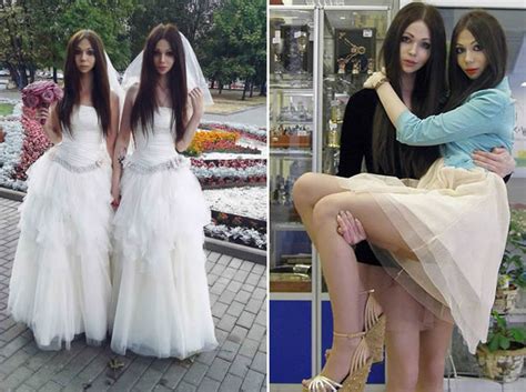 man and wife look like identical twins get married in