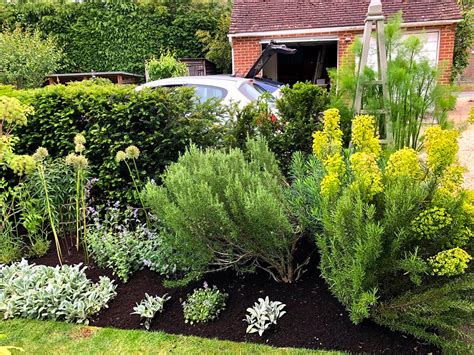 garden border correctly buckinghamshire landscape gardeners