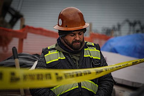 bronx construction worker dies  working  site  global trainers