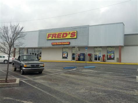 freds  closing stores list business insider