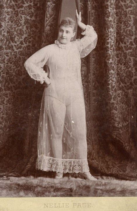 photos reveal scandalous burlesque dancers of the 1890s daily mail