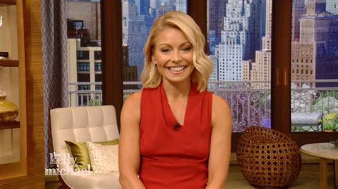 kelly ripa returns to live but michael strahan is leaving early